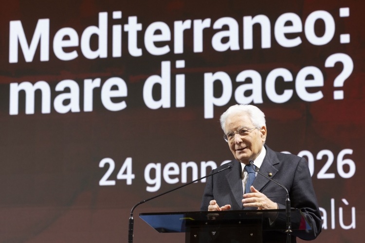Il Presidente della Repubblica Sergio Mattarella in occasione del convegno dal titolo "Mediterraneo: Mare di Pace?" 
