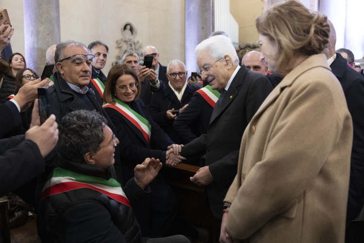 Il Presidente della Repubblica Sergio Mattarella e la Sig.ra Laura in occasione del convegno dal titolo "Mediterraneo: Mare di Pace?" 
