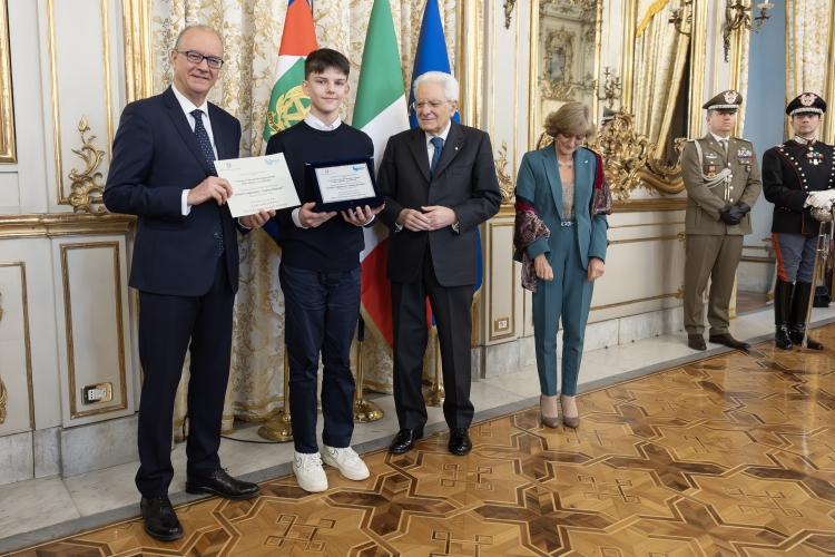 Il Presidente della Repubblica Sergio Mattarella in occasione della cerimonia di premiazione dei vincitori del concorso nazionale dal titolo: “I giovani ricordano la Shoah” 
