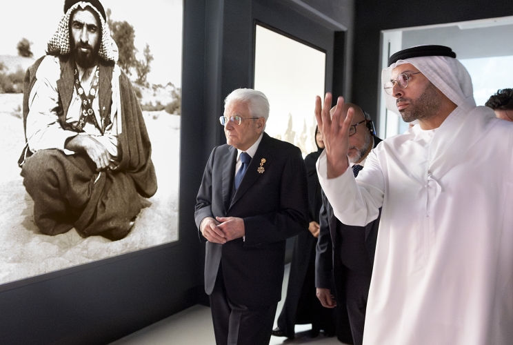 Il Presidente della Repubblica Sergio Mattarella nel corso della visita del Museo Nazionale Zayedi