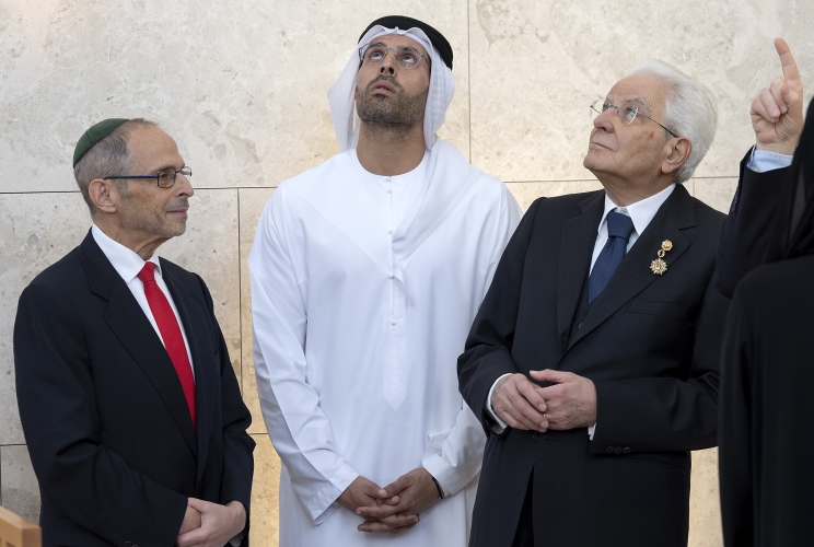 Il Presidente della Repubblica Sergio Mattarella nel corso della visita alla Casa Famiglia Abramitica