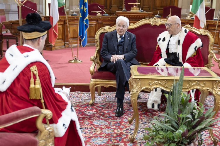 Il Presidente Mattarella con da Pasquale D’Ascola, Primo Presidente della Corte Suprema di Cassazione, e da Pietro Gaeta, Procuratore generale presso la Corte Suprema di Cassazione, in occasione dell’Assemblea generale della Corte Suprema di Cassazione per l’inaugurazione dell’anno giudiziario 2026 e per la relazione sull’amministrazione della giustizia nell’anno 2025
