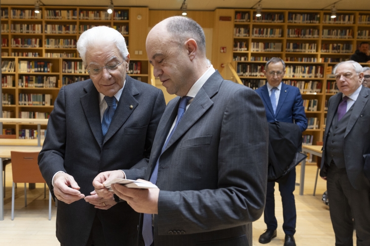 Il Presidente Sergio Mattarella nella Biblioteca Universitaria Centrale dell’Università di Trento  
