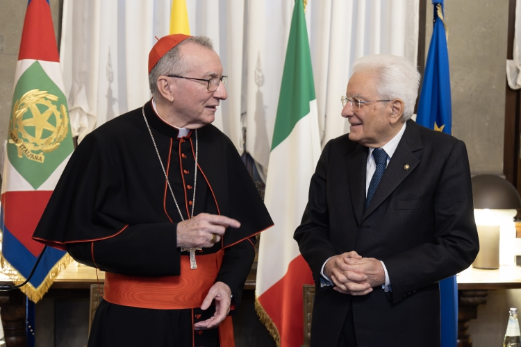 Il Presidente Sergio Mattarella con S.Em. Rev.ma Card. Pietro Parolin, Segretario di Stato, in occasione della ricorrenza della firma dei Patti Lateranensi e dell’Accordo di Revisione del Concordato
