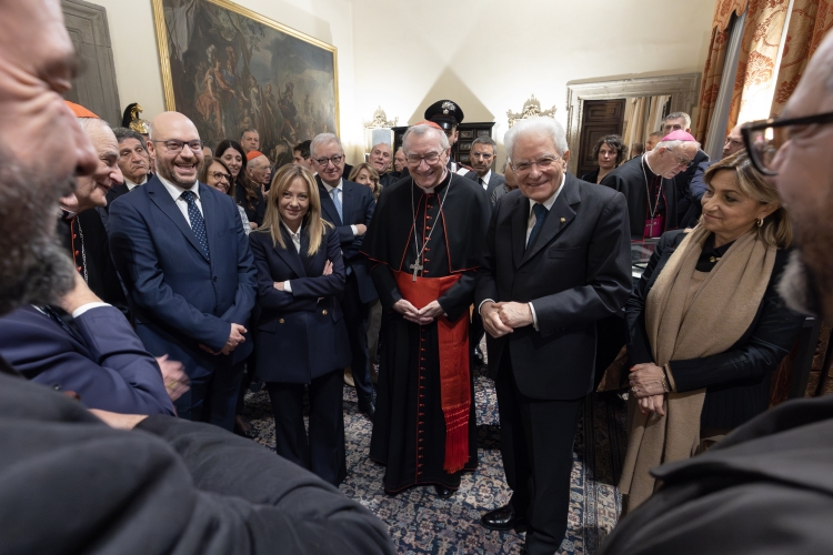 Il Presidente Sergio Mattarella con S.Em. Rev.ma Card. Pietro Parolin, Segretario di Stato, in occasione della ricorrenza della firma dei Patti Lateranensi e dell’Accordo di Revisione del Concordato
